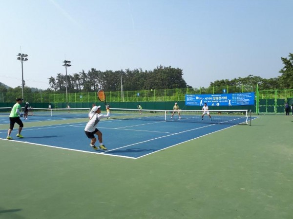보도사진2-제16회 함평천지배 광주·전남 테니스 대회 성료.jpg