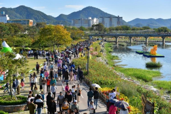 [크기변환]12일(토) 장성 황룡강에서 꽃강 걷기대회가 열린다..JPG