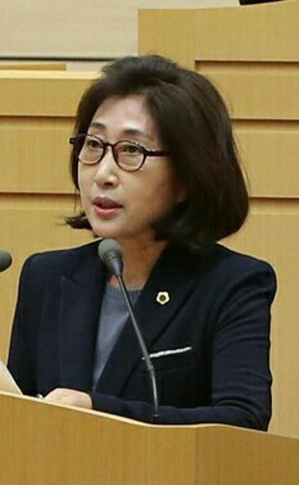 [크기변환]200921 이혜자 의원, 본회의장 사진.jpg
